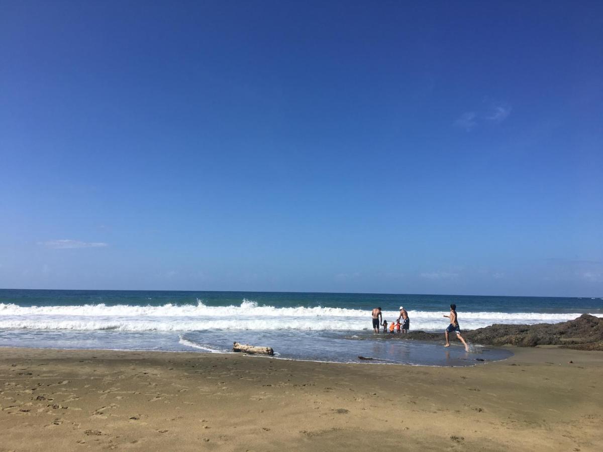 Puerto Viejo de Talamanca Gigi Brown Villa Frida Beachfront מראה חיצוני תמונה